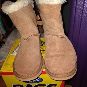Womens uggs